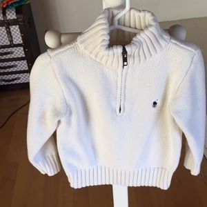 Polo front 1/2 zip front. Size 4T but fits small